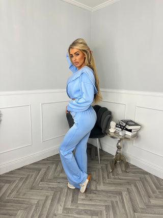 Cropped Loungewear with a Twist - Baby Blue